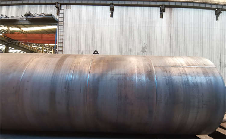 鋼材場污水處理鋼管廠家，槽鋼批發(fā)，2420mm螺旋管，外直徑1620mm螺旋焊管