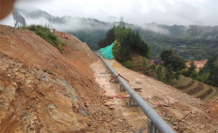 711mm螺旋鋼管，南寧自來水供水鋼管，DN200螺旋管，濾水鋼管廠家