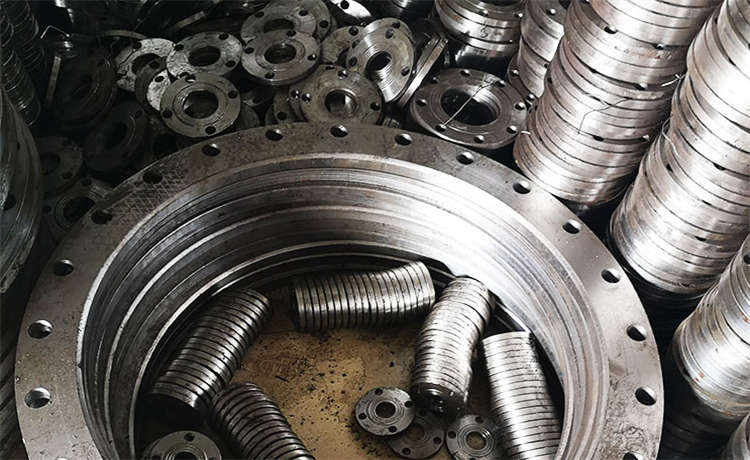 薄壁螺旋管價格，槽鋼批發(fā)，1024mm螺旋鋼管，2800mm螺旋管