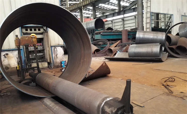 325-10mm螺旋管，1000-16螺旋管，377螺旋鋼管多少錢一米，鋼材場(chǎng)打樁鋼護(hù)筒