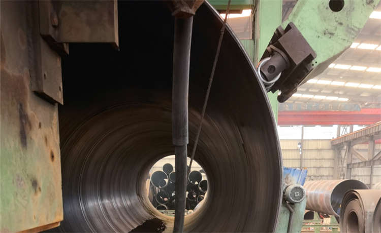 559mm螺旋焊管，清遠(yuǎn)720-8螺旋焊管，鋼鐵世界609mm螺旋管，1424螺旋鋼管