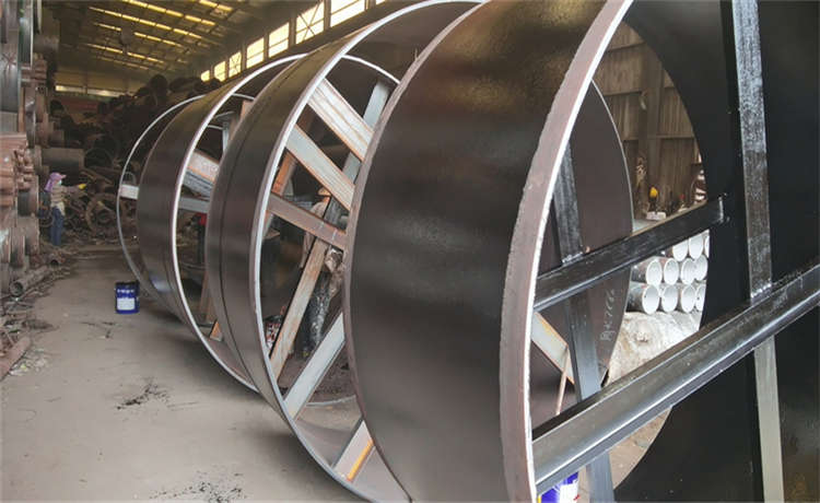 鋼頂管加工廠家，打樁鋼護(hù)筒廠家，1650mm螺旋鋼管，400mm螺旋管