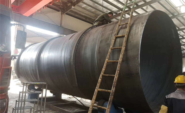 1200mm螺旋管，清遠(yuǎn)dn400螺旋鋼管，800-16mm螺旋管，大型鋼管生產(chǎn)廠家